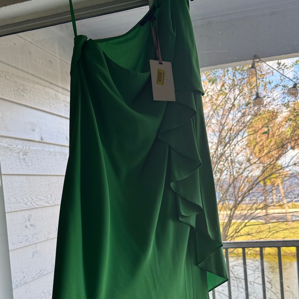 Elegant Green Women's Dress
